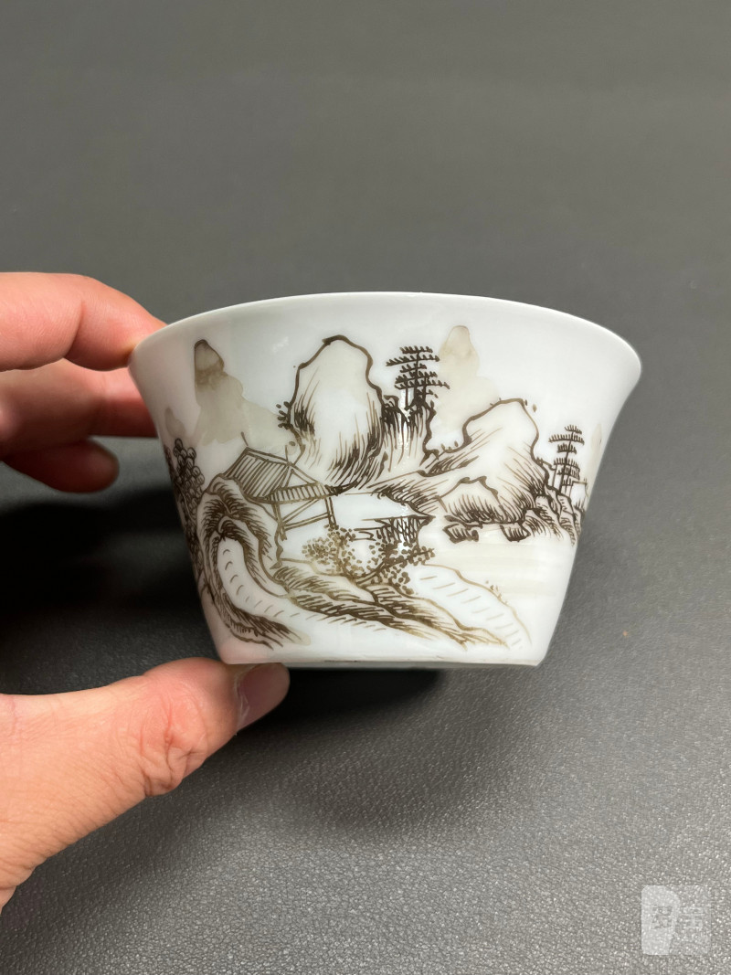 清雍正  墨彩山水人物马蹄杯 - 图7